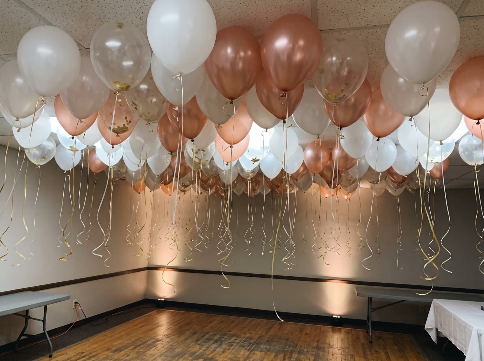Balloon ceiling over a dance floor